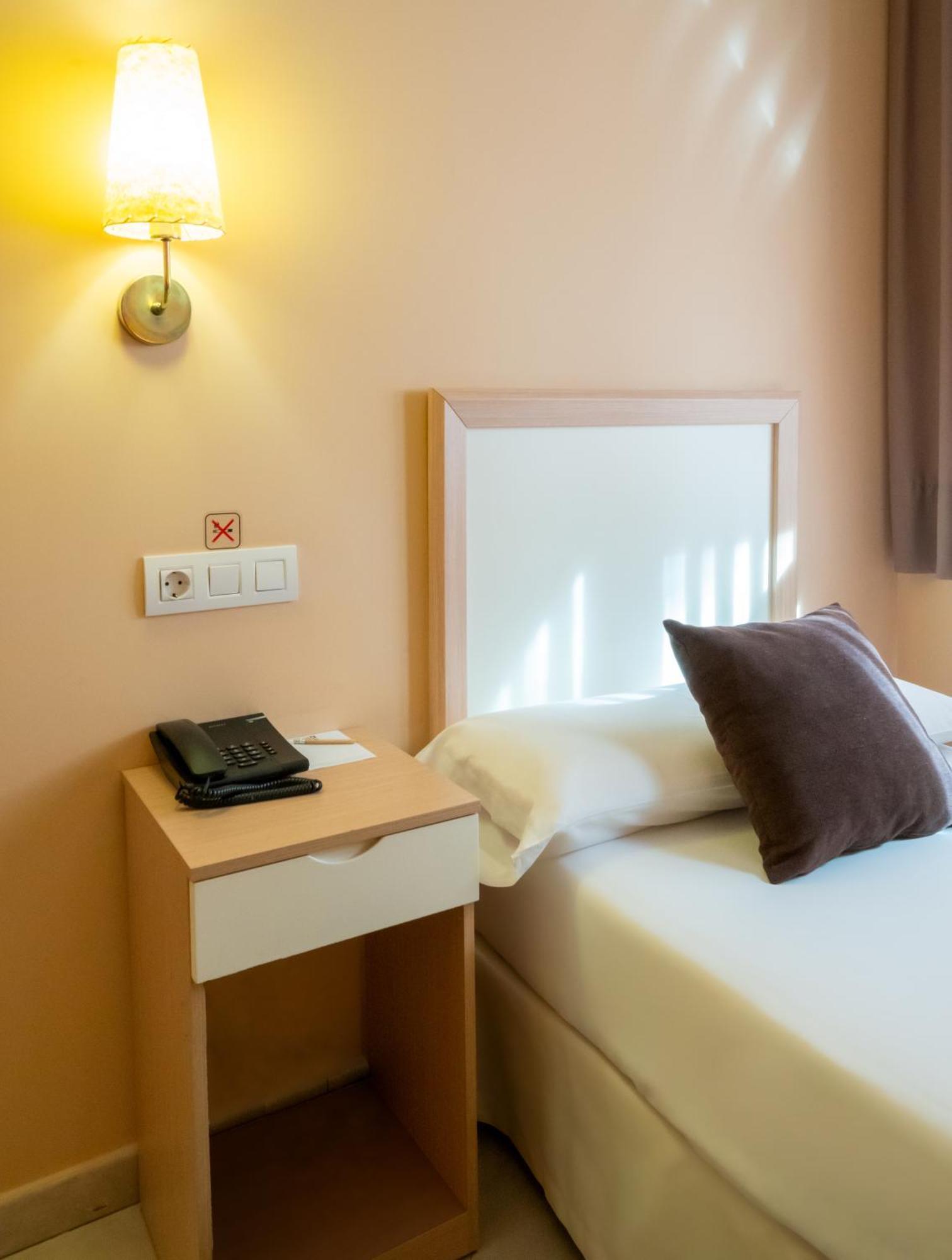 Hotel La Mercado 3*