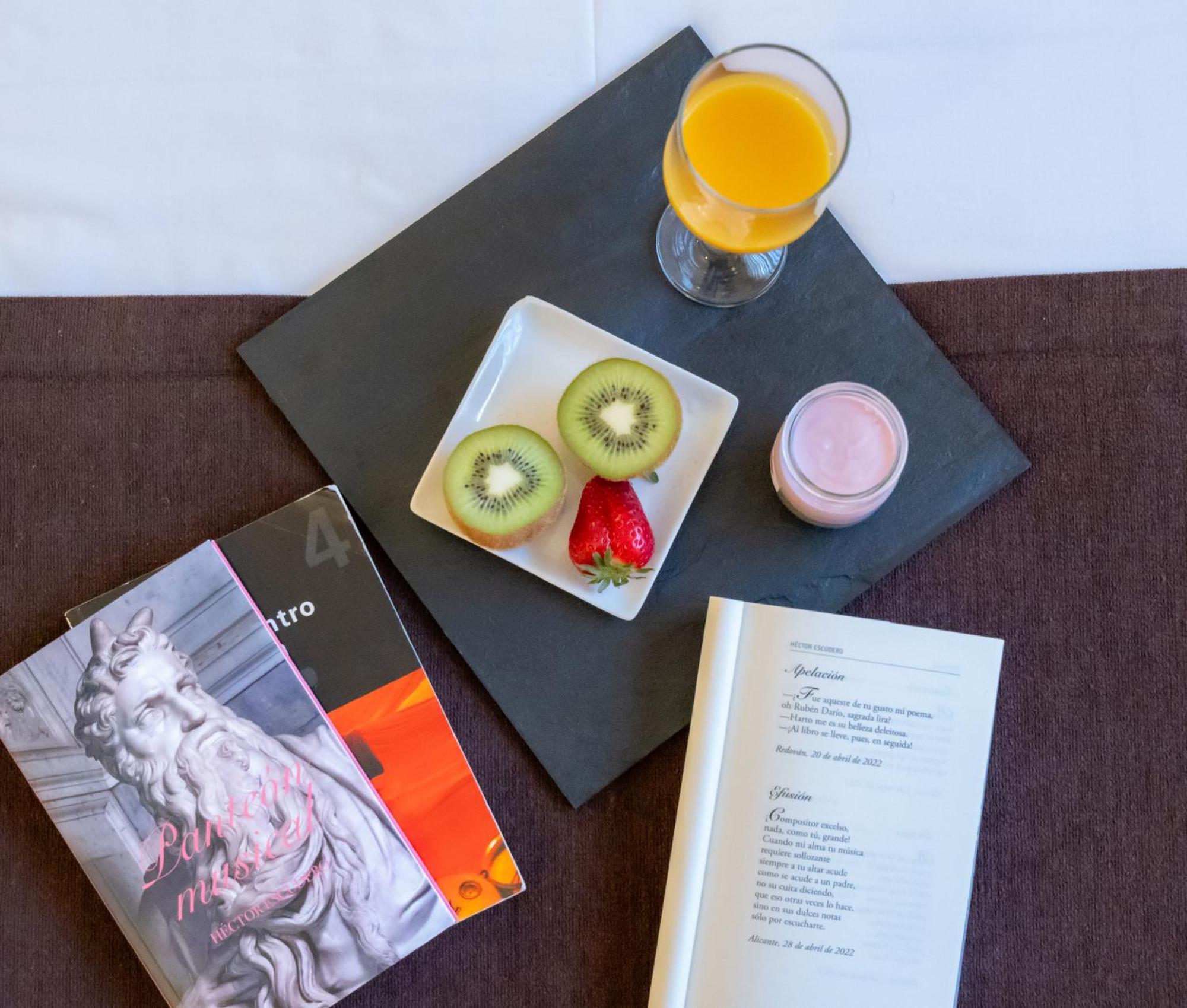 Hotel La Mercado 3*