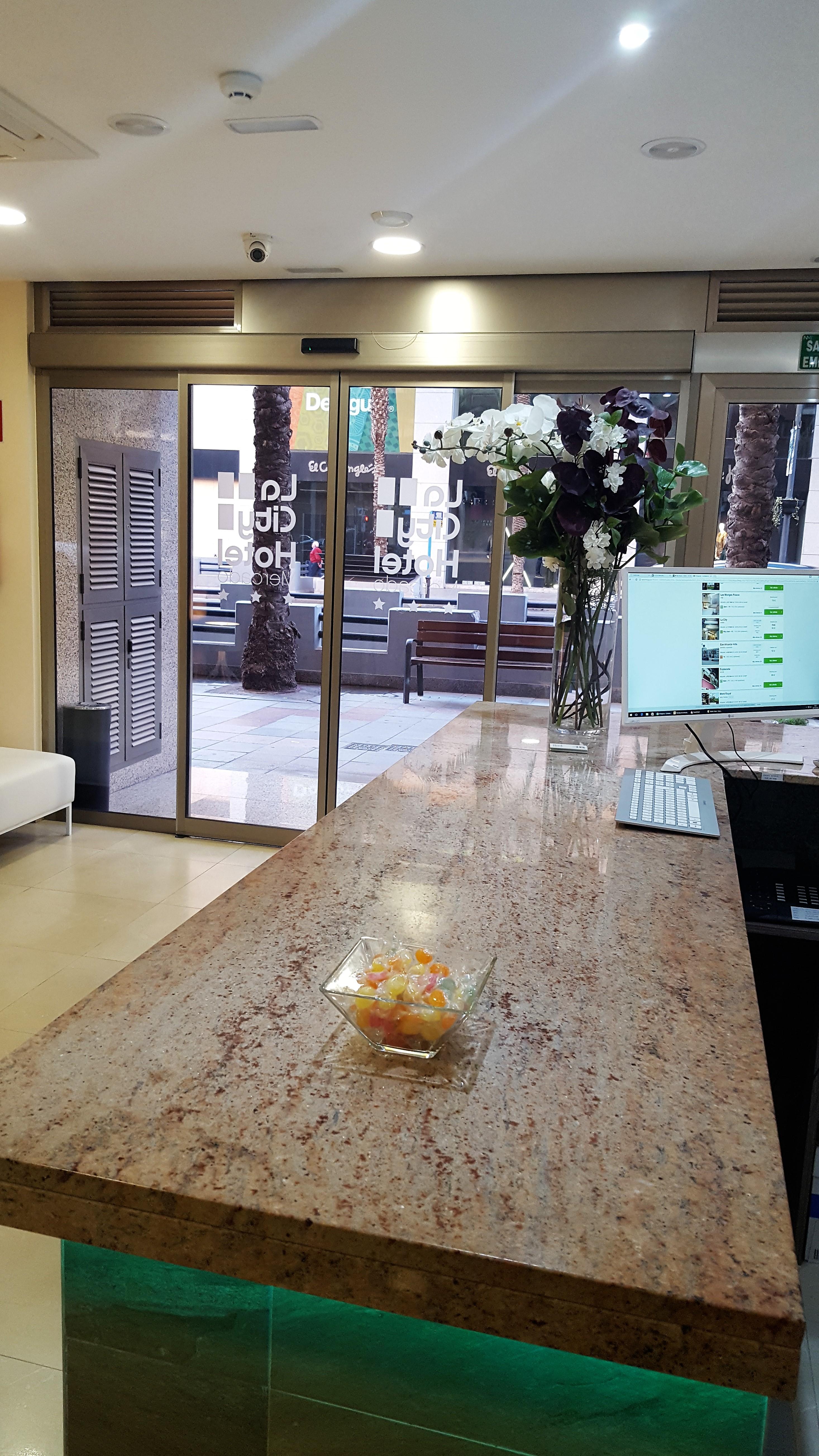 La Mercado Hotel